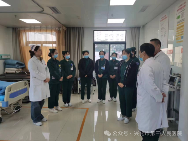 以演促练、有备无患 | 兴化市第三人民医院急诊科组织开展心跳呼吸骤停患者应急演练