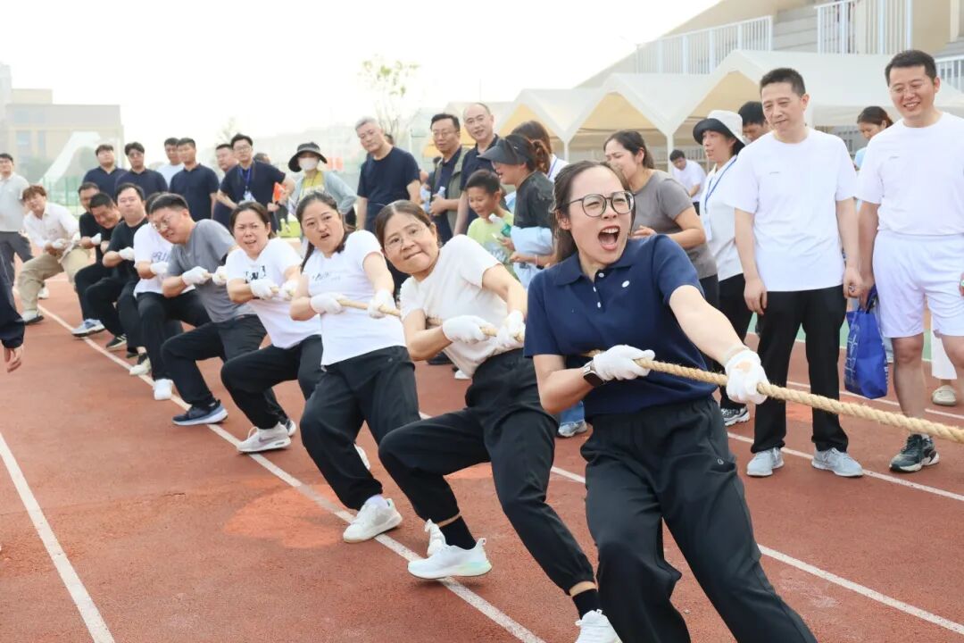 医者仁心承使命,赛场锐气创佳绩!兴化三院在市人医职工运动会上载誉而归