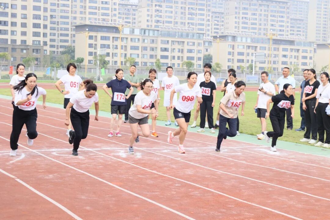 eac1b75596d033b3171bfa0a9c4e55ee.jpg