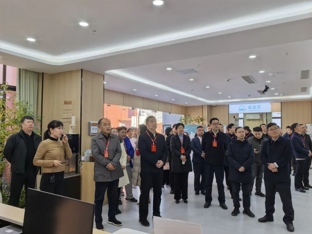 兴化市政协视察市三院医养结合项目